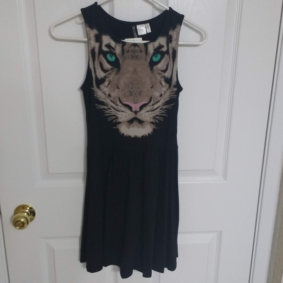 H&M Dresses & Skirts - NEW -  Black Tiger Print Tunic Dress Animal Print